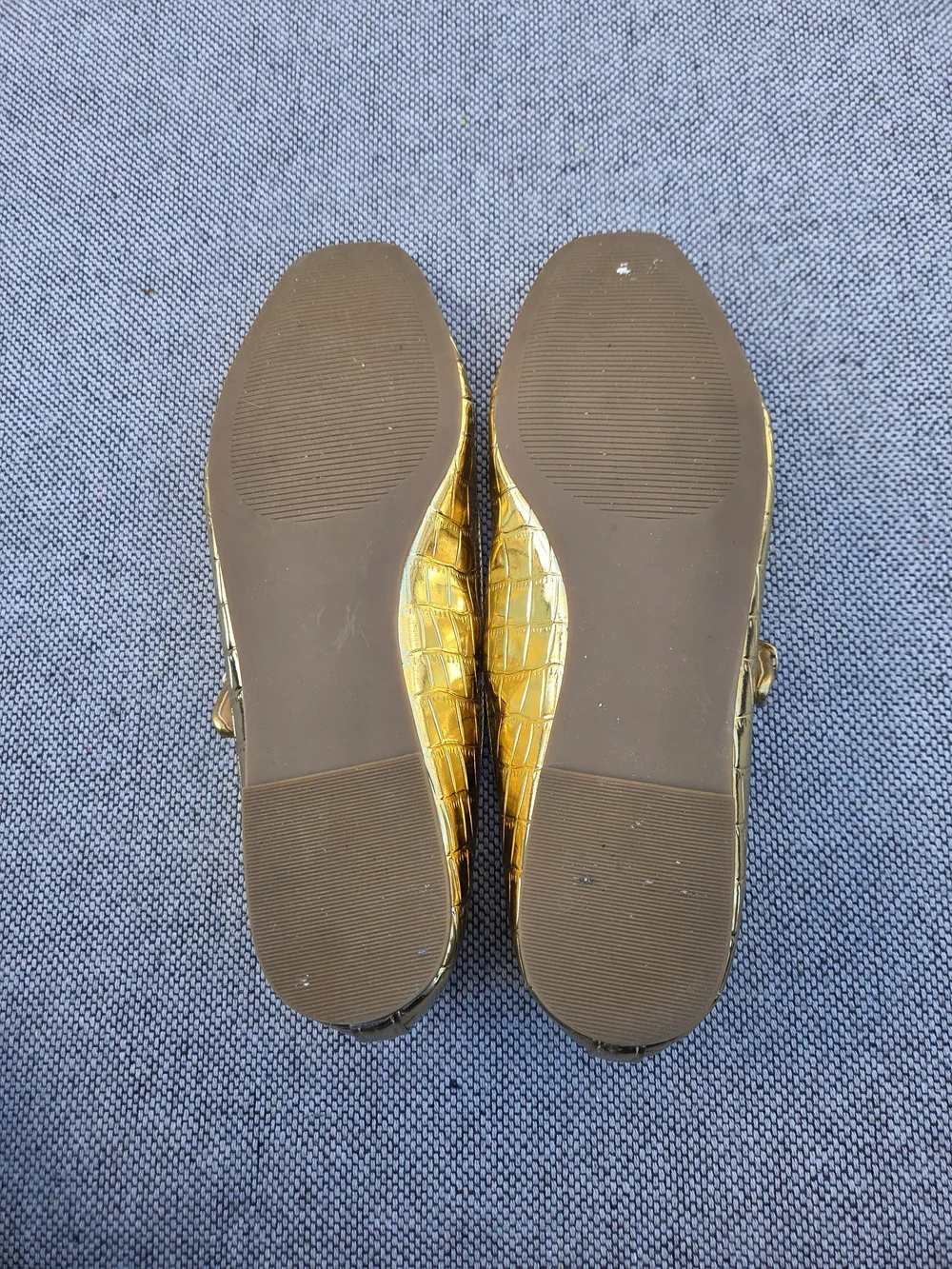 LOFT Gold Croc Embossed Mary Jane Flats Size 7.5